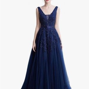 Elegant Navy Blue Evening Gown